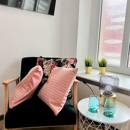 Zentrales Apartment Am Hafen Inklusive Netflix! Emden Exteriör bild